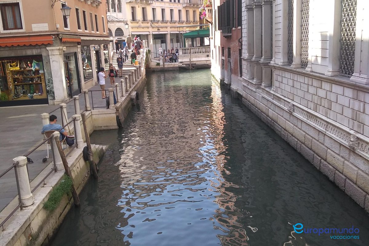 Europamundo vs Insight Vacations: which fits you?